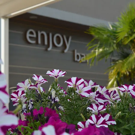 Enjoy 3*